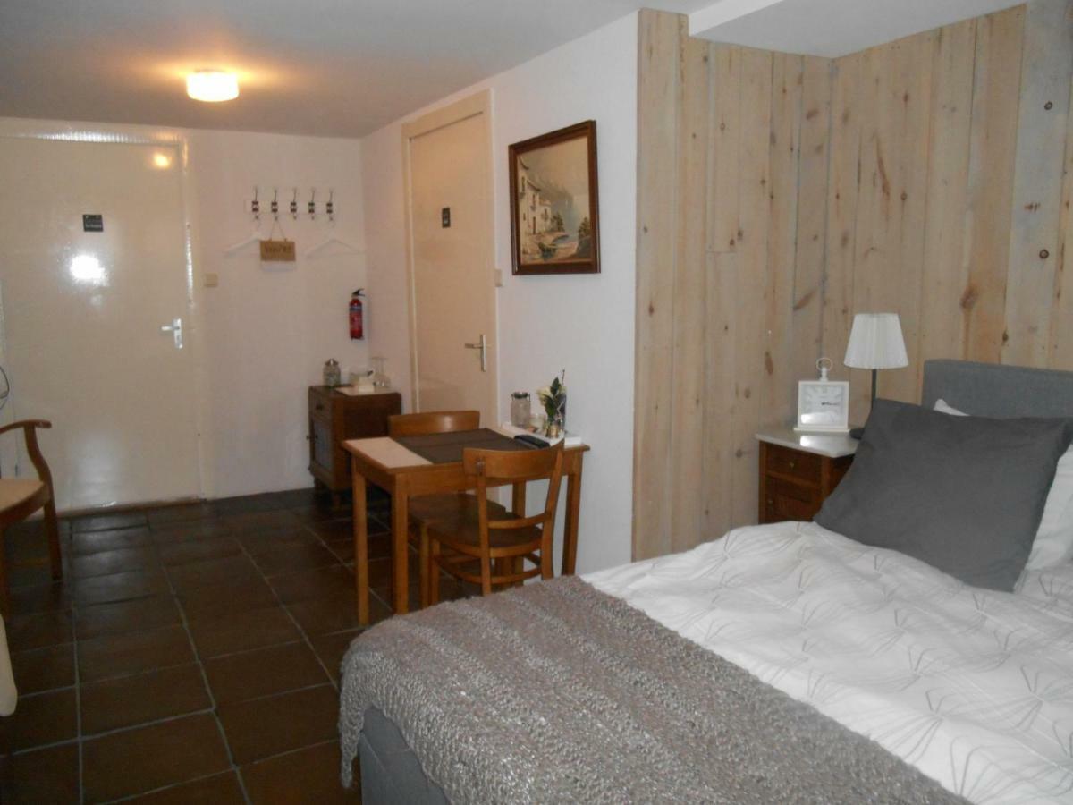 Anneke'S Bed En Botterhammeke Woensdrecht Exterior foto